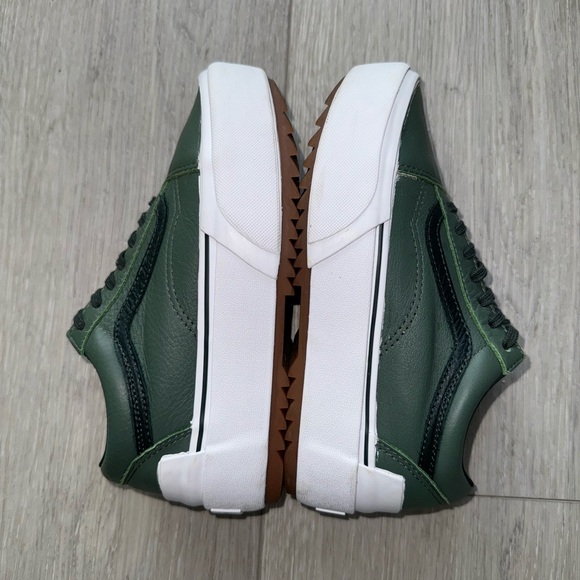 SOLD* Vans Old Skool Stacked TumbledLeather Sneakers 7 Thyme/True White Platform - Picture 6 of 9